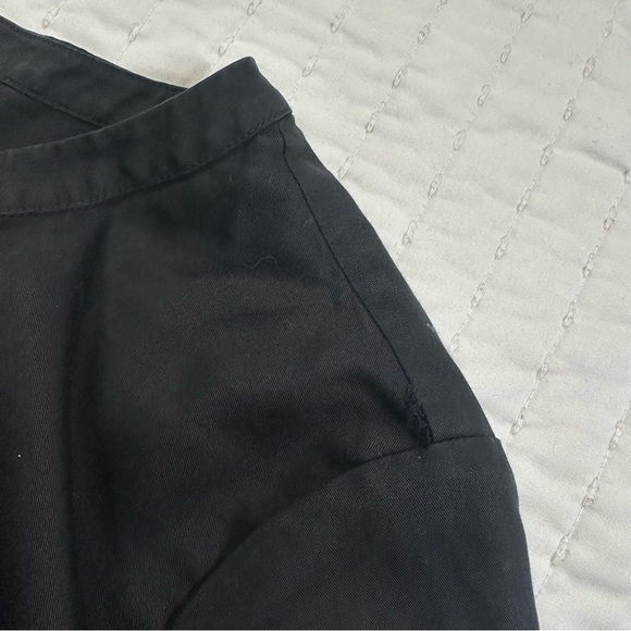 Banana Republic 100% Lyocell Black Button Down Blouse With One Front Pocket - Picture 14 of 14